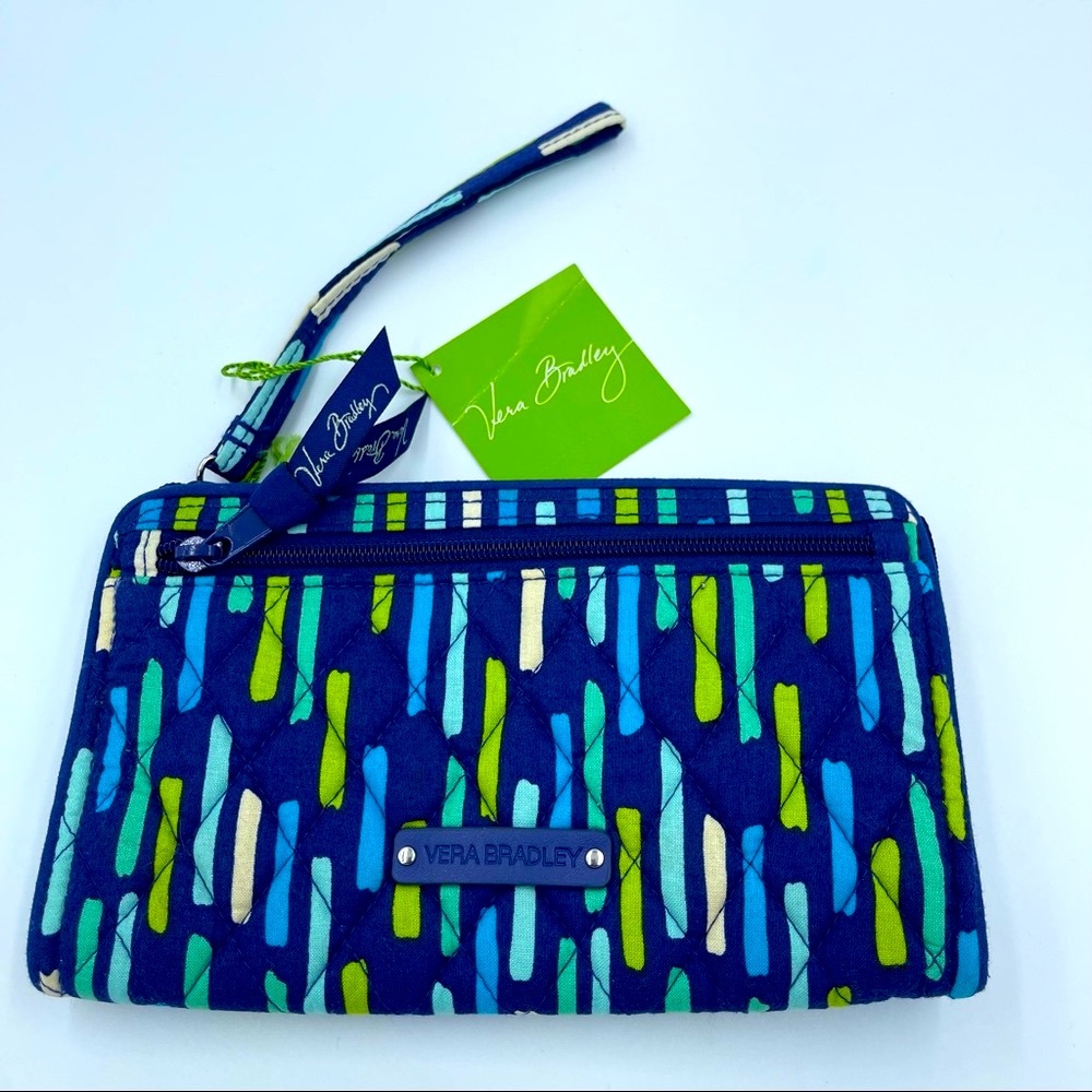 Vera Bradley Katalina Showers Front Zip Wristlet NWT